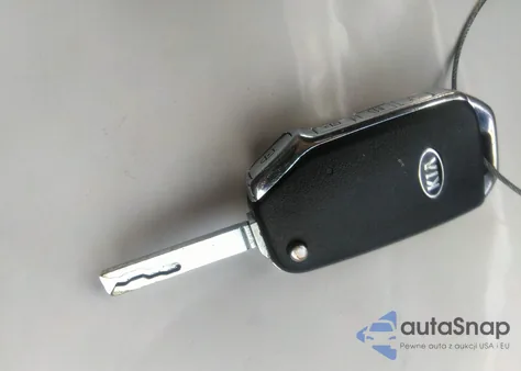 2019 Kia Forte Lxs z USA, uszkodzony, nr VIN 3KPF24AD8KE053567